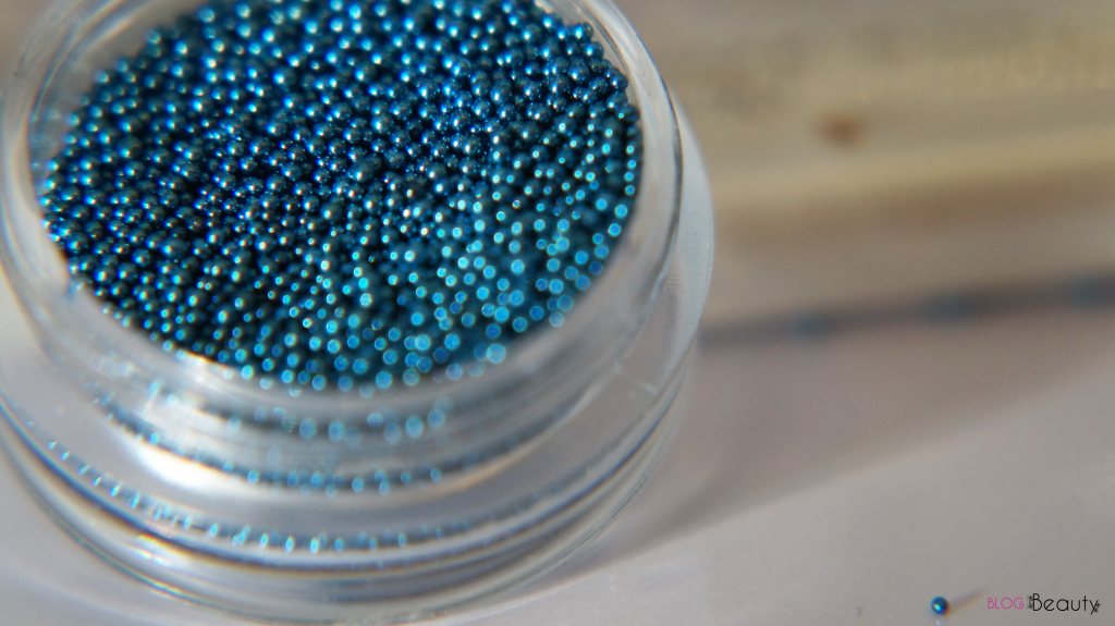 Nailscene Blue Caviar Dots 
