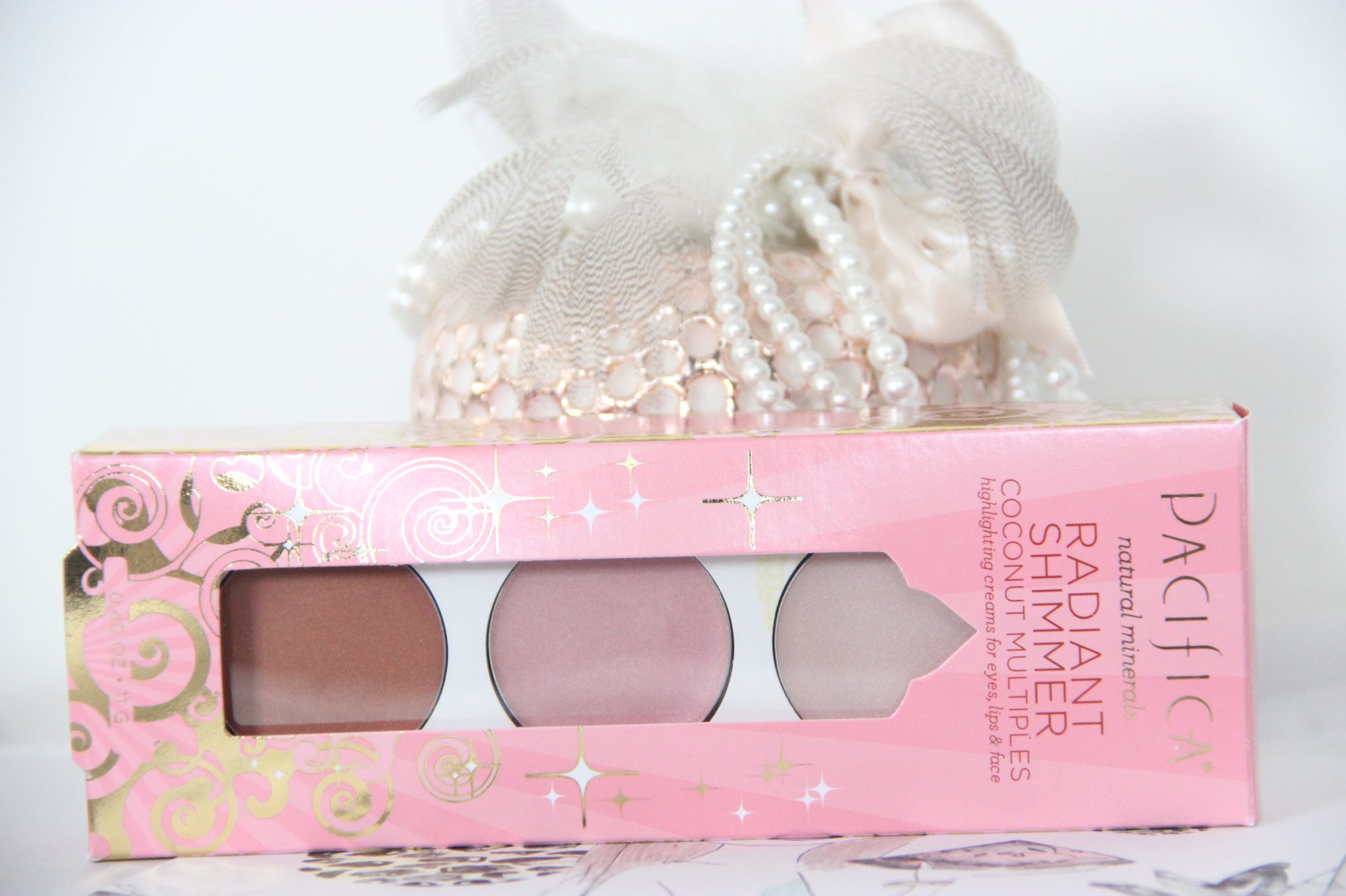 Pacifica Radiant Shimmer Coconut Multiples