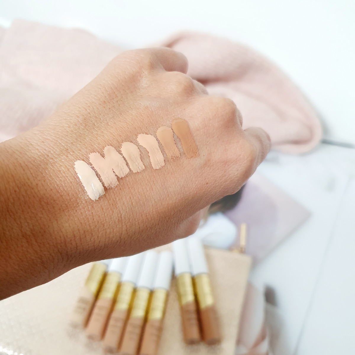 Max Factor Miracle Pure Concealer